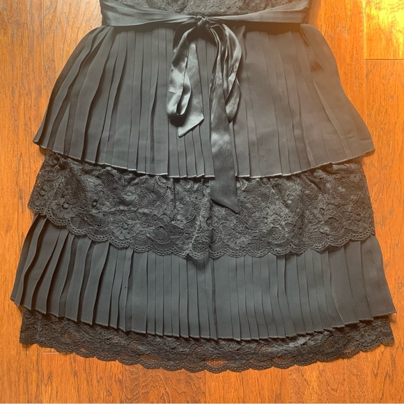 GUESS Tiered Strapless Dress - Size 5 - Picture 8 of 8